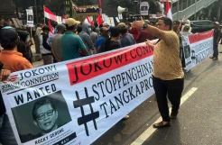 Jokowi Connection Desak Polisi Minta Rocky Gerung Dihukum