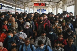 Polusi Udara Menggila di Jakarta, Warga Kembali Pakai Masker