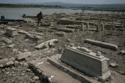 Tenggelam Sejak Tahun 1976-1980, Makam Lama di Waduk Gajah Mungkur Kembali Bermunculan