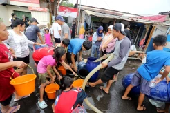 Bantuan Air Bersih untuk Warga Kalideres dan Cengkareng
