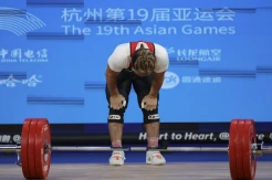 Eko Yuli Irawan Tertunduk Usai Gagal Raih Medali di Asian Games 2022
