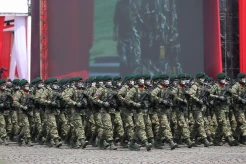 Aksi Prajurit Tiga Matra di Defile HUT ke-78 TNI