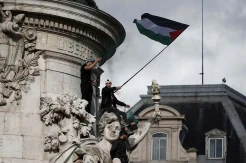 Paris Membara, 15.000 Demonstran Serukan Gencatan Senjata di Gaza