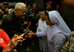 Ganjar Pranowo Kunjungi Keuskupan Tanjungkarang
