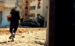 Tampan dan Pemberani, Pejuang Hamas Ini Ledakkan Tank Merkava Israel dari Jarak Nol Meter