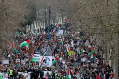 Bela Palestina, Ribuan Warga London Desak Israel Hentikan Genosida