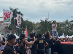 Meriahkan Hajatan Rakyat Ganjar-Mahfud, Slank Goncang Istana Maimun