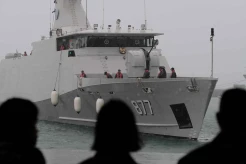 Penyambutan Kapal Baru KRI Marlin di Lantamal VI Makassar