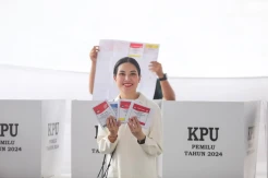Angela Tanoesoedibjo Turut Nyoblos di TPS Menteng