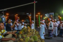 Semarak Pawai Obor Sambut Bulan Puasa di Palembang