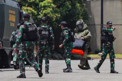 Penyisiran Perumahan Kota Wisata Dampak Ledakan Gudang Peluru Kodam Jaya