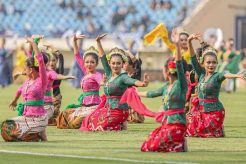 Kemeriahan Pembukaan Piala Presiden 2024 di Stadion Si Jalak Harupat
