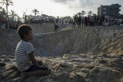 Serangan Terbaru Israel di Gaza Tewaskan 40 Orang di Wilayah Kemanusiaan