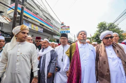 Ridwan Kamil Disambut Hangat saat Hadir ke Majelis Kwitang