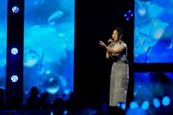 Penampilan Nadhya di Live Showcase Indonesian Idol Season XIII
