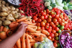 Harga Sembako Merangkak Naik Menjelang Ramadan