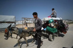 Warga Palestina Lari dari Beit Hanoun: Kekacauan Evakuasi Usai Serangan Mematikan Israel di Gaza