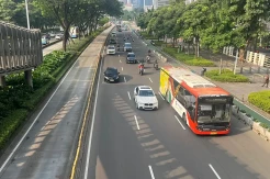 Suasana Lalu Lintas Jakarta Ramai Lancar saat Libur Panjang Kenaikan Yesus Kristus