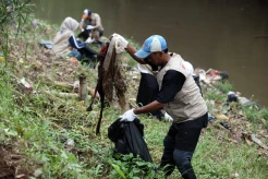 Aksi Bersih Ciliwung: PPLI dan Relawan Tanam Pohon dan Serukan Peduli Lingkungan