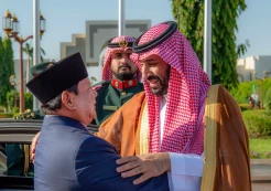 Presiden Prabowo Disambut Penuh Keakraban oleh Putra Mahkota Arab Saudi di Istana Al-Salam