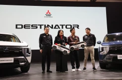 MMKSI Sambut Konsumen Perdana Mitsubishi Destinator dan Juara Indonesian Idol XIII