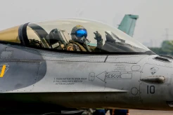 Melihat Latihan Pesawat Tempur F-16 dan T-50i untuk Upacara Kehormatan Militer