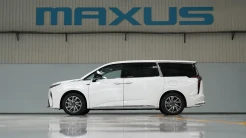 MPV Listrik Premium Buatan Lokal Resmi Dikirim ke Konsumen Indonesia
