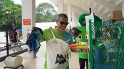 TBS Foundation Donasikan Sepatu untuk Dukung Anak Muda dalam Program Jadi Juara
