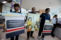 Kampanye Anti Kekerasan Seksual Digelar di KRL Commuterline