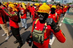 May Day, Ribuan Buruh Gelar Aksi di Depan Gedung DPR