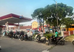 Harga Pertamax Naik Jadi Rp16.250, Warga Beralih ke Pertalite