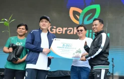 Wamen Lingkungan Hidup dan ANTAM Serahkan 5.000 Bibit Mangrove di Gerak Hijau 2026