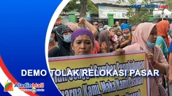 Gelar Demo Tolak Relokasi, Ratusan Emak-Emak Pedagang Pasar Larangan Sidoarjo Turun ke Jalan