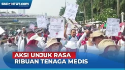 Ribuan Tenaga Medis Unjuk Rasa di Gedung DPR, Arus Lalu Lintas Jalan Gatot Subroto Macet