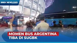 Dikawal Ketat, Bus Timnas Indonesia dan Argentina Tiba di SUGBK Berbarengan