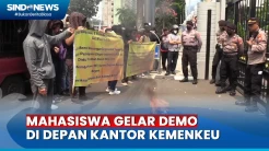 Tuntut LPEI Dibubarkan, Mahasiswa Bakar Ban di Depan Kantor Kemenkeu