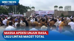Massa Apdesi Unjuk Rasa di Depan Gedung DPR RI, Lalu Lintas Macet Total
