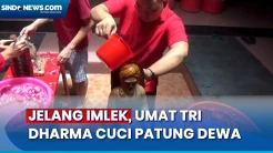 Umat Tri Dharma Cuci Patung Dewa dan Bersihkan Klenteng Boo Hway Bio Jombang Jelang Imlek