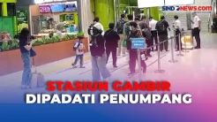 Libur Panjang Waisak, Stasiun Gambir Dipadati Penumpang