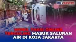 Mobil Taksi Online Masuk...