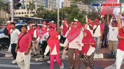Warga Antusias Saksikan Kirab Bendera Pusaka di Kawasan Patung Kuda