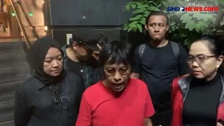 Jenguk Pendemo di Polda Metro Jaya, Adian Napitupulu : Ada yang Bibirnya Pecah, Hidung Patah