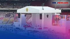 Ribuan Umat Mulai Padati Stadion Utama GBK Jelang Misa Akbar Paus Fransiskus