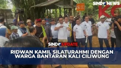Silaturahmi dengan Warga Bantaran Kali Ciliwung, Ridwan Kamil Naik Perahu Karet hingga Main Panahan