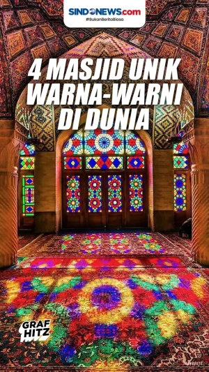 4 Masjid Unik Warna-Warni...