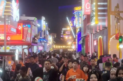 Jakarta Fair 2026 Diserbu...