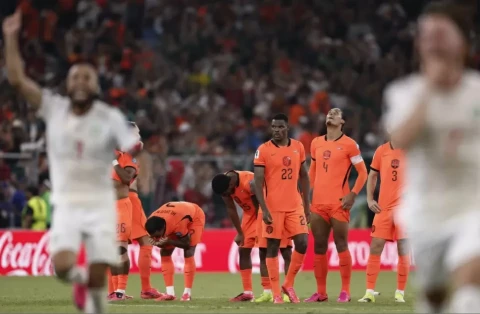 Belanda Tersingkir,...