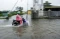 Banjir Rendam Ruas Jalan...