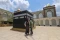 Melihat Miniatur Kabah...