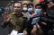 Ketua KPK Serahkan Surat...